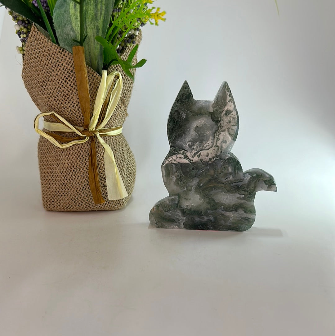 Moss Agate Cat Carving